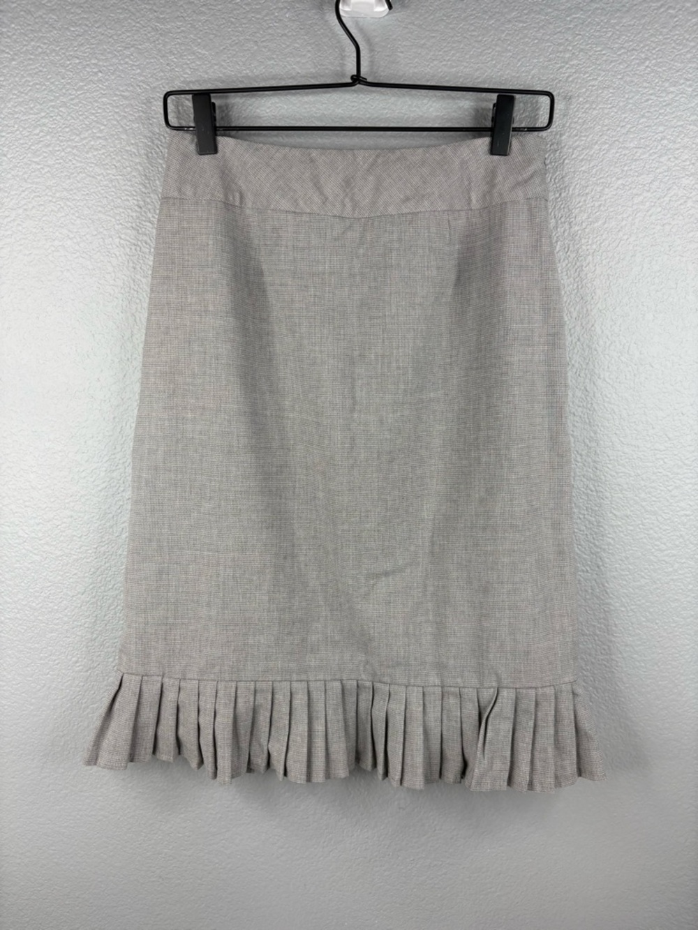 Pendleton Savvy Stretch Wool Grey Skirt with Ruffled Hem